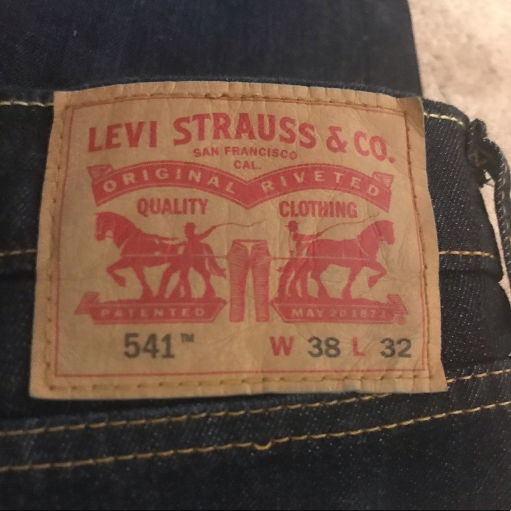 MENS LEVI DARK DENIM